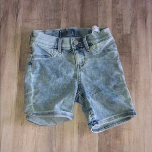 Kids Old Navy blue jeans. Sz 7 and 8